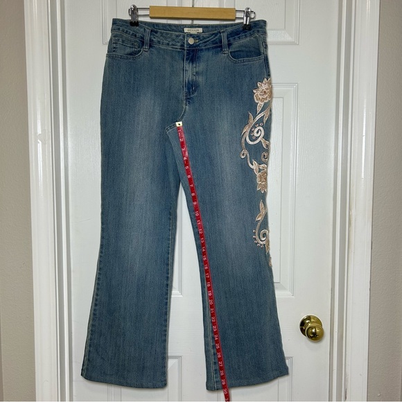 Boston Proper Stretch Blue Wash Mid Rise Flare Bead Embroidery Floral Jeans 12 - Picture 15 of 16